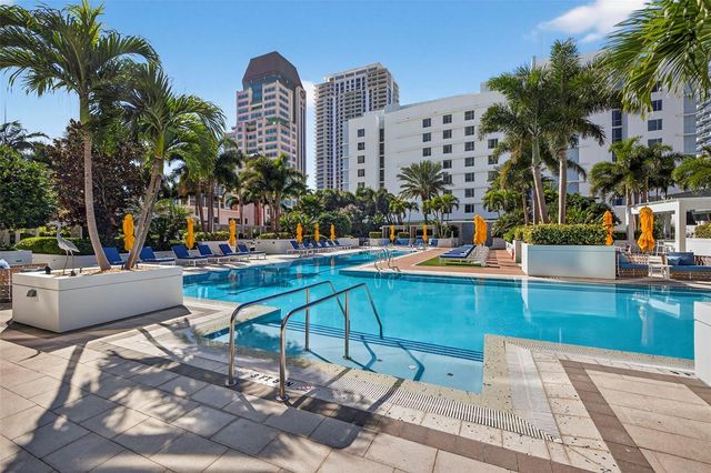 100 1ST AVENUE N 2206, St Petersburg, FL 33701