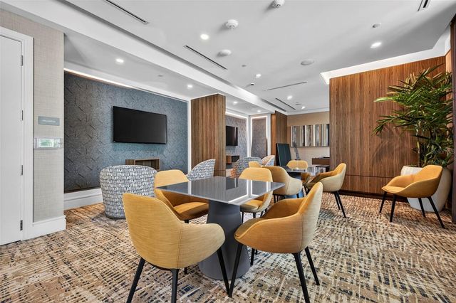 100 1ST AVENUE N 2206, St Petersburg, FL 33701