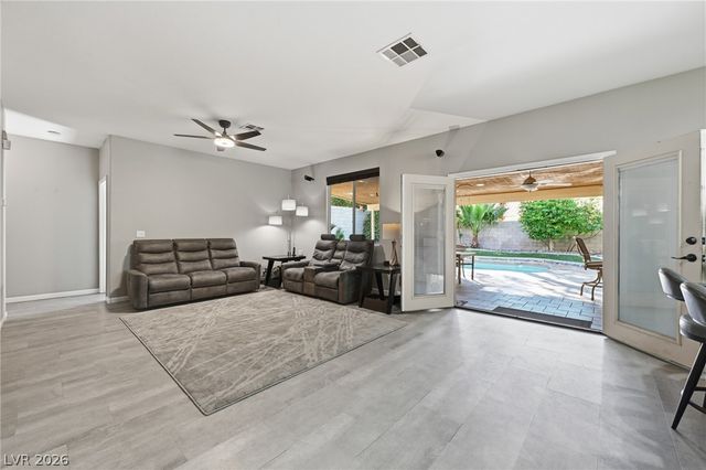 265 Copper Glow Court, Henderson, NV 89074