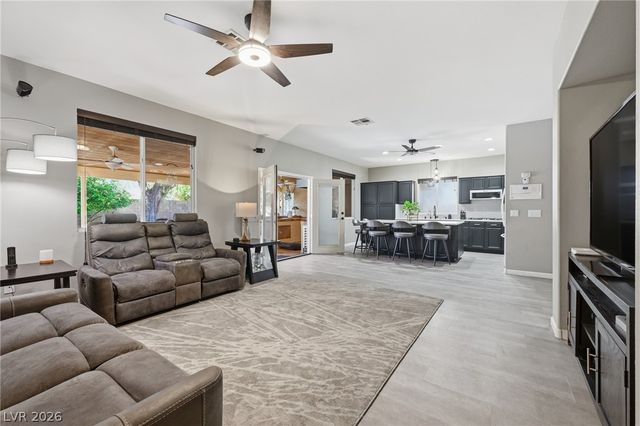 265 Copper Glow Court, Henderson, NV 89074