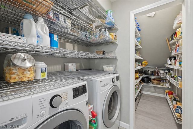 265 Copper Glow Court, Henderson, NV 89074