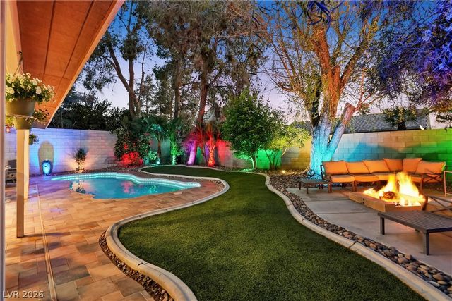 265 Copper Glow Court, Henderson, NV 89074