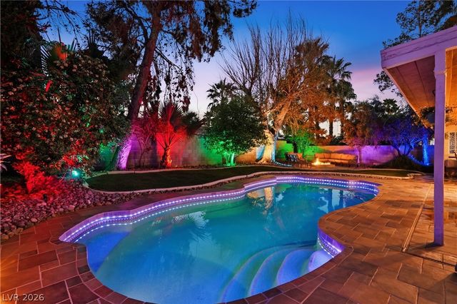 265 Copper Glow Court, Henderson, NV 89074