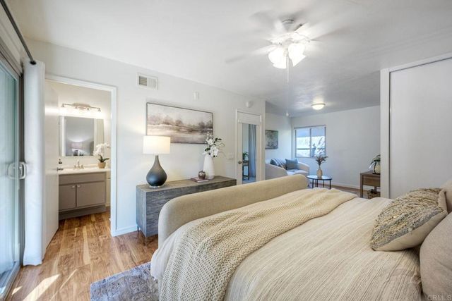 111 Village Run W, Encinitas, CA 92024