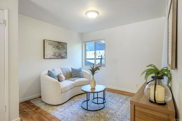 111 Village Run W, Encinitas, CA 92024