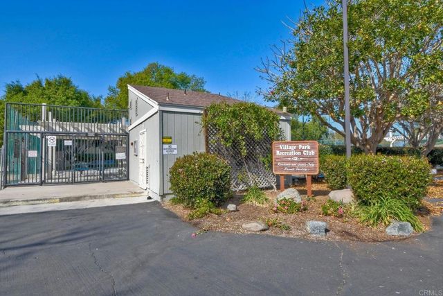 111 Village Run W, Encinitas, CA 92024