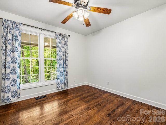 2388 Hebron Road, Hendersonville, NC 28739