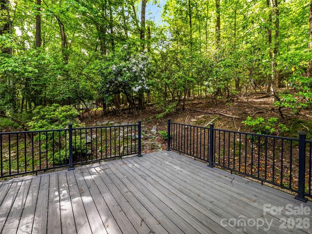 2388 Hebron Road, Hendersonville, NC 28739