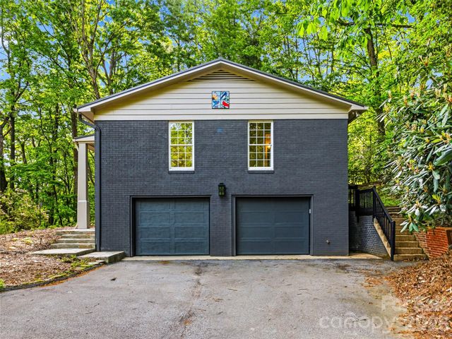 2388 Hebron Road, Hendersonville, NC 28739