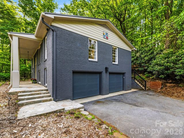 2388 Hebron Road, Hendersonville, NC 28739