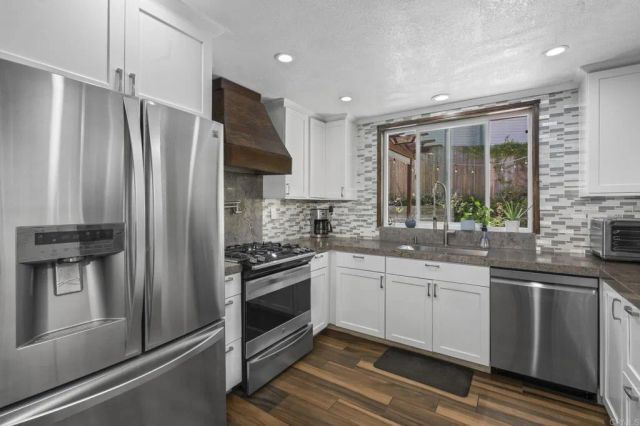 830 English Holly Lane, San Marcos, CA 92078