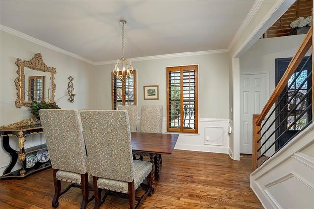 813 Hillcrest Lane, Woodstock, GA 30189