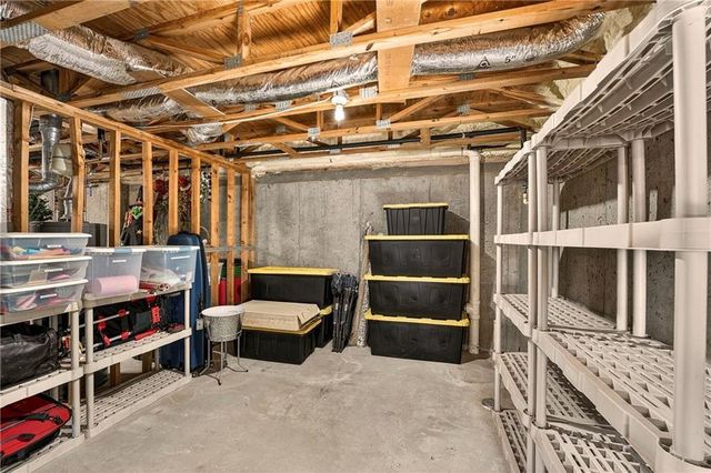 813 Hillcrest Lane, Woodstock, GA 30189