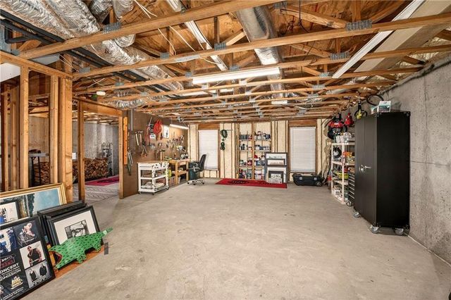 813 Hillcrest Lane, Woodstock, GA 30189