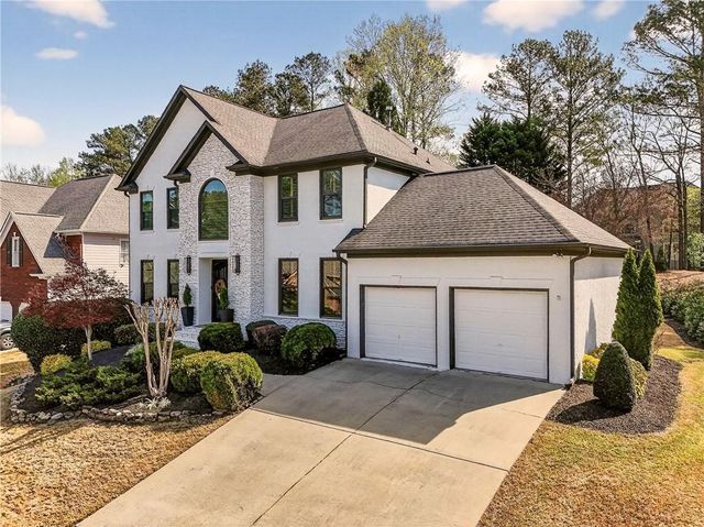 813 Hillcrest Lane, Woodstock, GA 30189