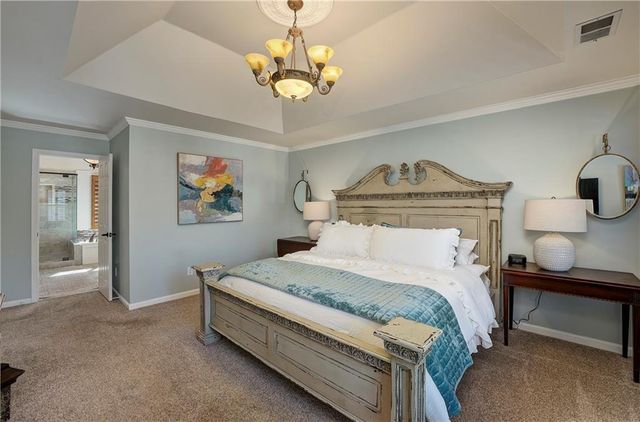 813 Hillcrest Lane, Woodstock, GA 30189