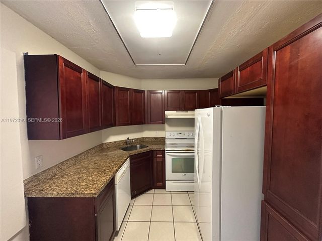 3831 NW 84th Ave 1E, Sunrise, FL 33351