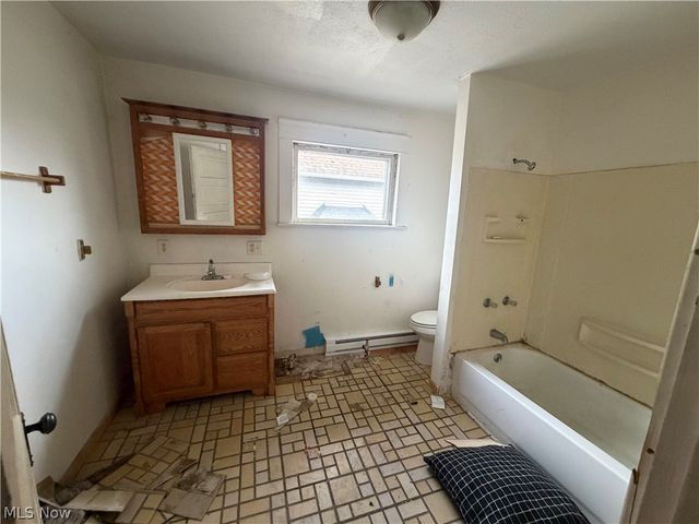 202 Prospect Street, Girard, OH 44446