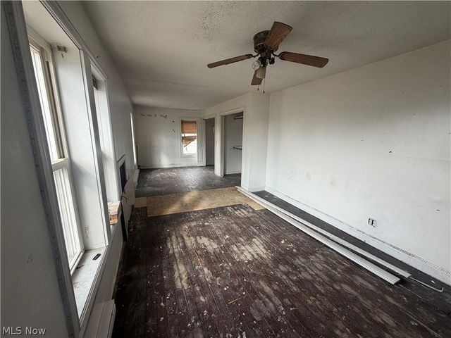 202 Prospect Street, Girard, OH 44446