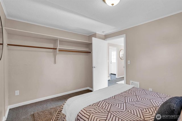 16030 15th Avenue SW, Burien, WA 98166