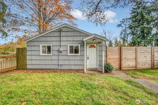 16030 15th Avenue SW, Burien, WA 98166
