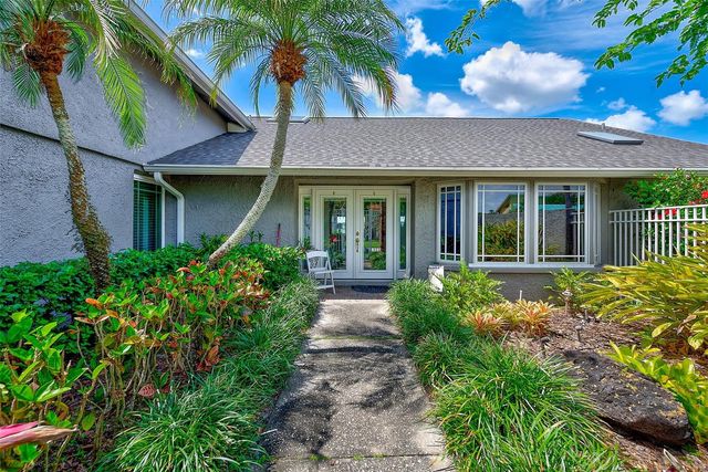 10976 HARBORSIDE DRIVE, Largo, FL 33773