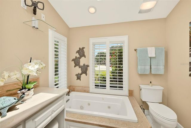 10976 HARBORSIDE DRIVE, Largo, FL 33773