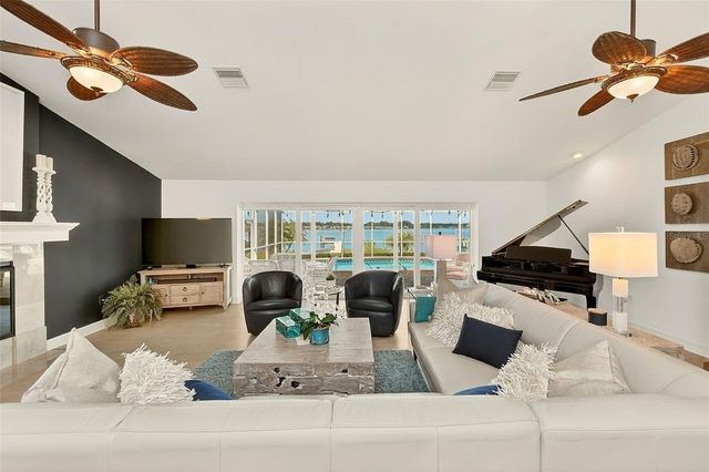 10976 HARBORSIDE DRIVE, Largo, FL 33773