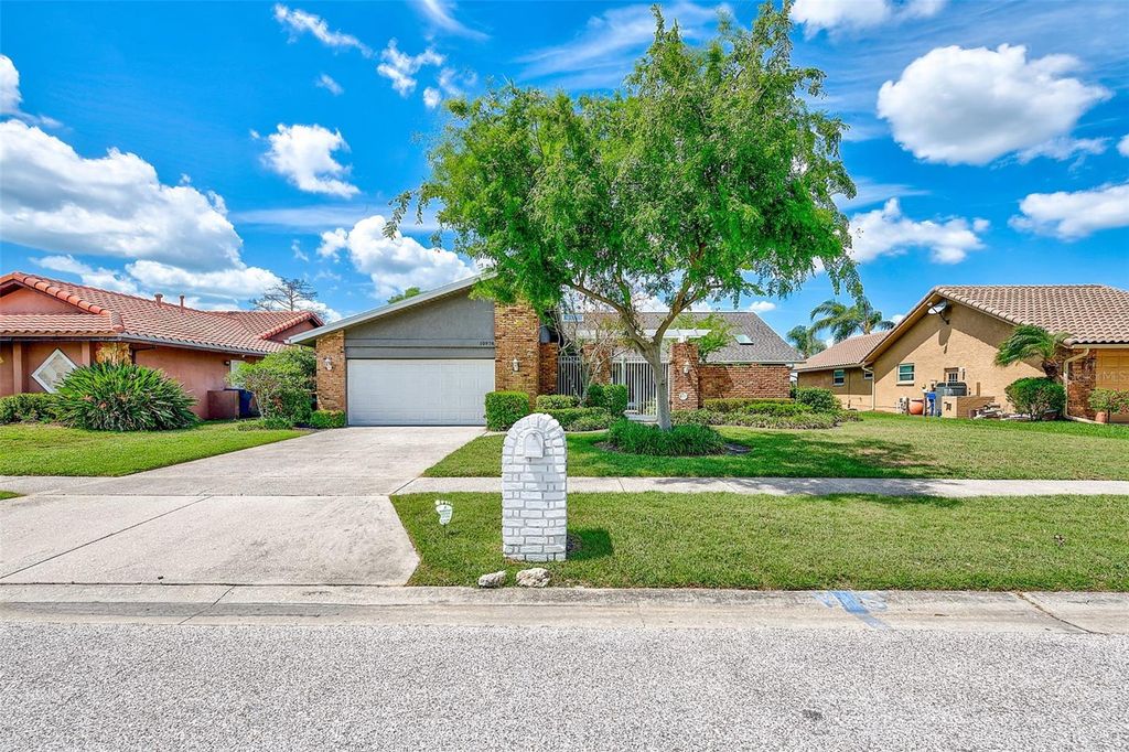 10976 HARBORSIDE DRIVE, Largo, FL 33773