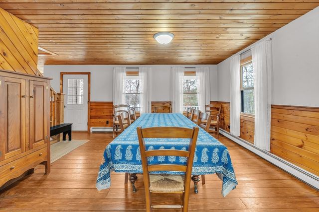 300 Padre Rd, New Braintree, MA 01531