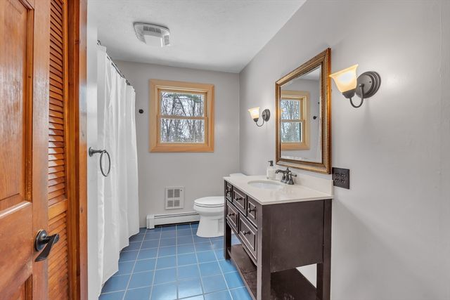 300 Padre Rd, New Braintree, MA 01531