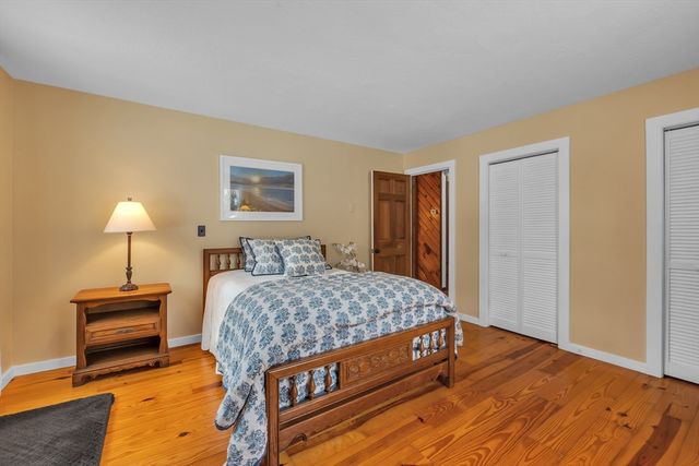 300 Padre Rd, New Braintree, MA 01531