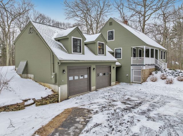 300 Padre Rd, New Braintree, MA 01531