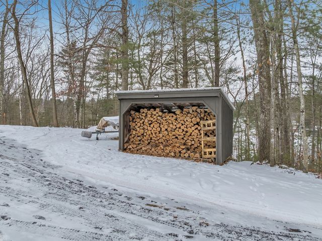 300 Padre Rd, New Braintree, MA 01531