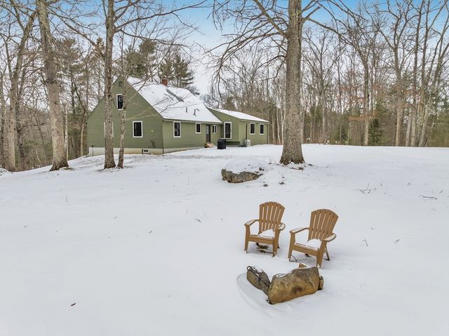 300 Padre Rd, New Braintree, MA 01531