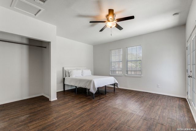 915 W Rosewood, San Antonio, TX 78201