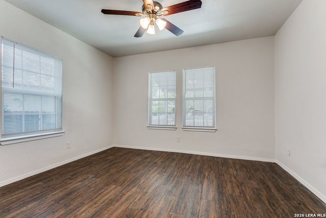 915 W Rosewood, San Antonio, TX 78201