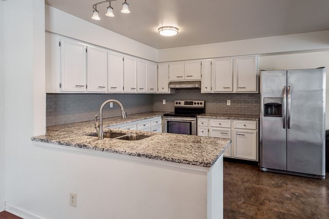 346 Whittemore Drive, South Beloit, IL 61080