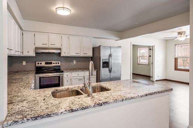 346 Whittemore Drive, South Beloit, IL 61080