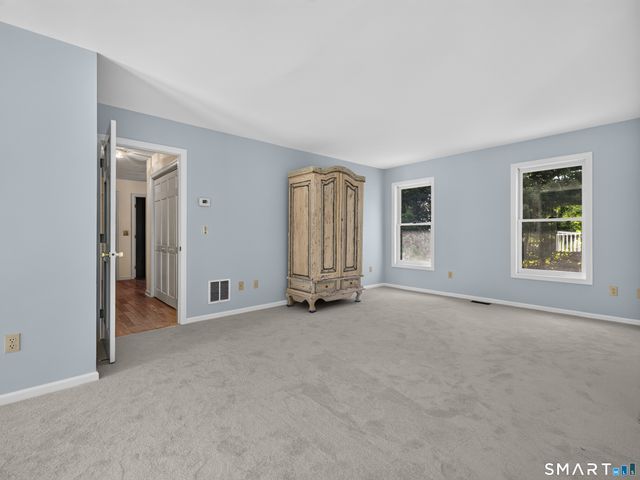 7 Bailey Drive, Guilford, CT 06437