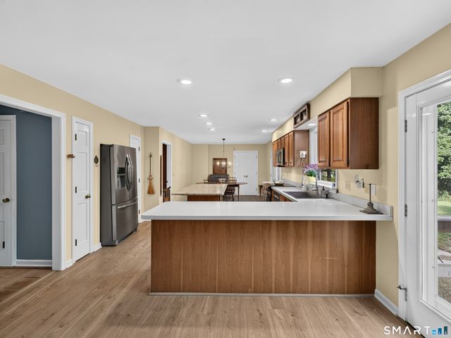 7 Bailey Drive, Guilford, CT 06437