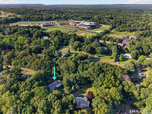 7 Bailey Drive, Guilford, CT 06437