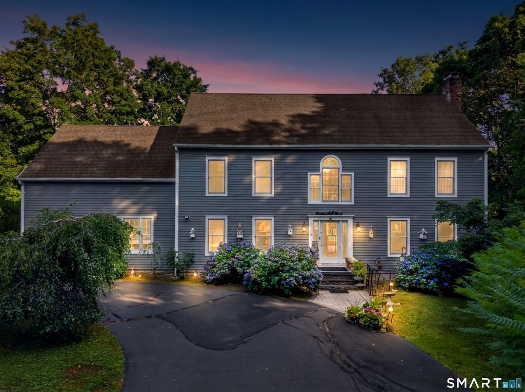 7 Bailey Drive, Guilford, CT 06437