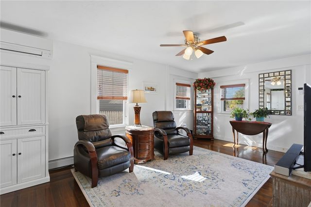 353 Massasoit Avenue, East Providence, RI 02914