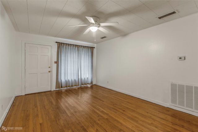1124 Margaret Street, Bossier City, LA 71112
