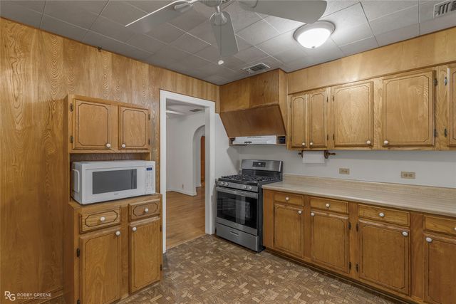 1124 Margaret Street, Bossier City, LA 71112