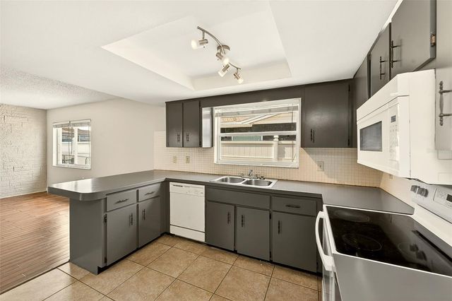 8206 DEDHAM DRIVE, Port Richey, FL 34668