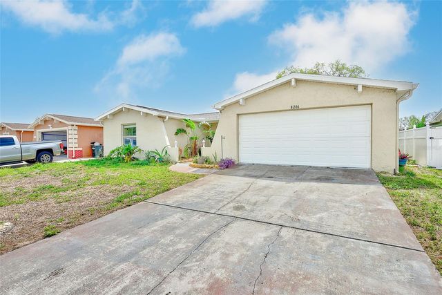 8206 DEDHAM DRIVE, Port Richey, FL 34668