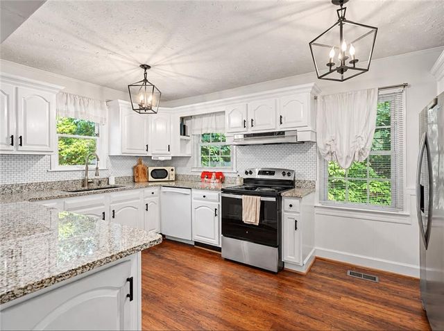 1005 Ridgecrest Drive SE, Smyrna, GA 30080