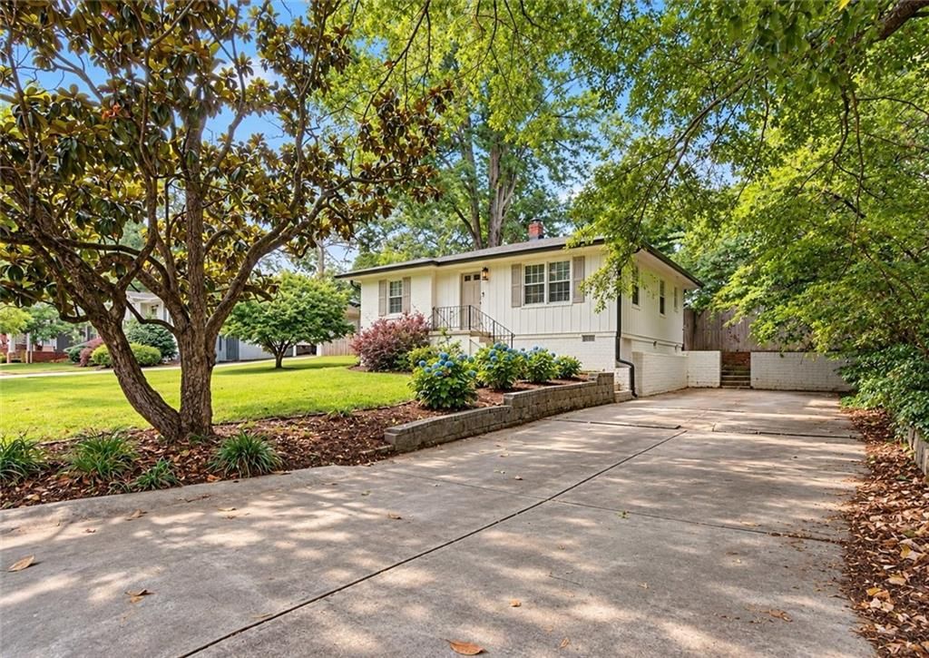 1005 Ridgecrest Drive SE, Smyrna, GA 30080